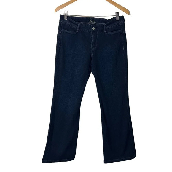 Old Navy The Diva Flared Low Rise Jeans Size 6 Dark Wash Stretch Denim Blue - Picture 1 of 6